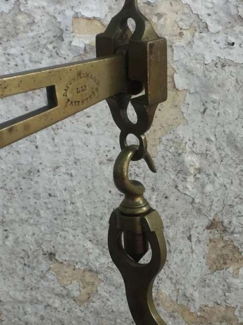 RARE CAST IRON AND BRASS SCALE ( DAY AND MILLARD )