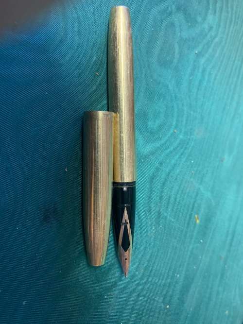 SHEAFFER GOLDNIB FOUNTAIN PEN