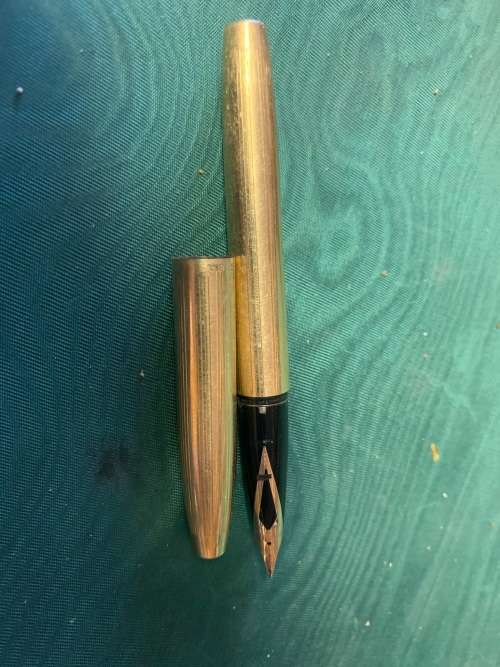 SHEAFFER GOLDNIB FOUNTAIN PEN