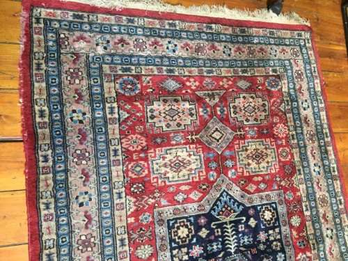 PERSIAN CARPET  (210 X 130 CM )