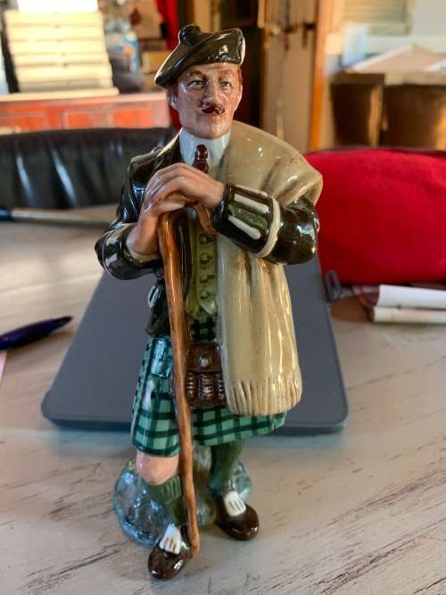 Royal Doulton: The Laird ( 20 cm high )