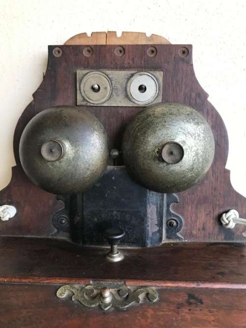 VINTAGE ERICSSON PHONE,