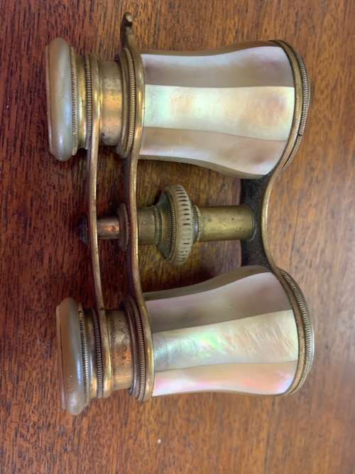 VINTAGE OPERA GLASSES