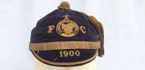 RARE TFC FOOTBALL CLUB PLAYERS CAP CIRCA 1900 ( Tiverton Town Football / Rugby Club )