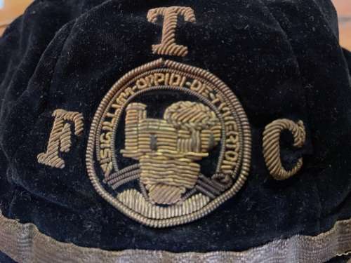 RARE TFC FOOTBALL CLUB PLAYERS CAP CIRCA 1900 ( Tiverton Town Football / Rugby Club )
