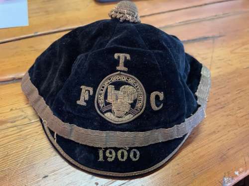 RARE TFC FOOTBALL CLUB PLAYERS CAP CIRCA 1900 ( Tiverton Town Football / Rugby Club )