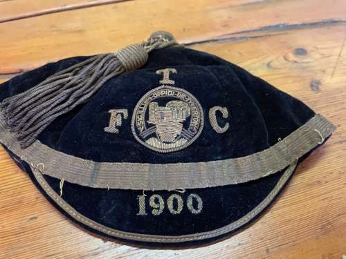 RARE TFC FOOTBALL CLUB PLAYERS CAP CIRCA 1900 ( Tiverton Town Football / Rugby Club )