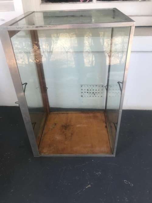 Vintage Glass Shop Display Cabinet ( 92 x 61 x 53 cm )