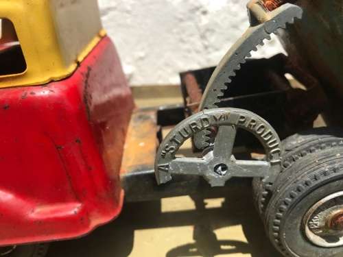 Vintage Tinplate Dumptruck ( 33 cm )