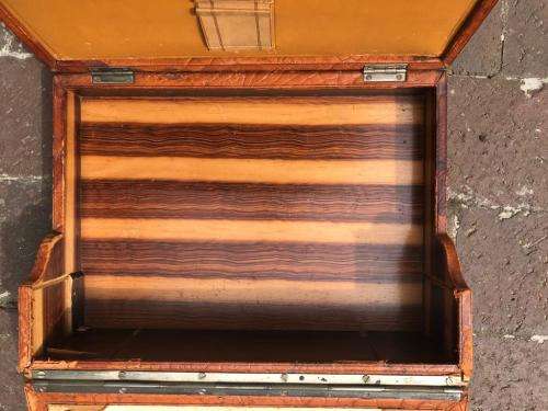 Leather Bound Filing / Wrinting Box ( 30 x 22 x 10 cm , closed )
