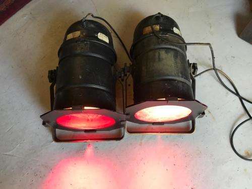Theatre Lights: Pair in working condition ( 34 x 23 cm )