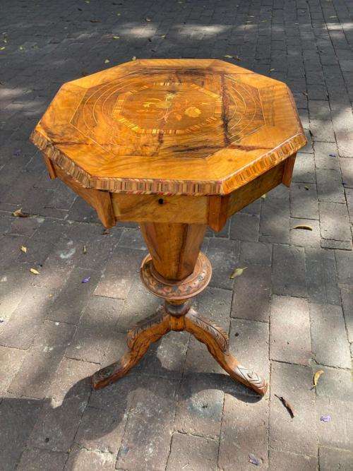 Beautiful Restored Burr Wallnut Worktable