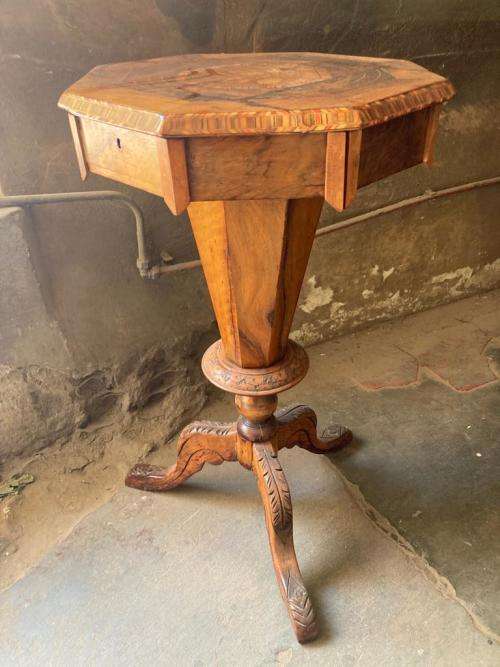 Beautiful Restored Burr Wallnut Worktable