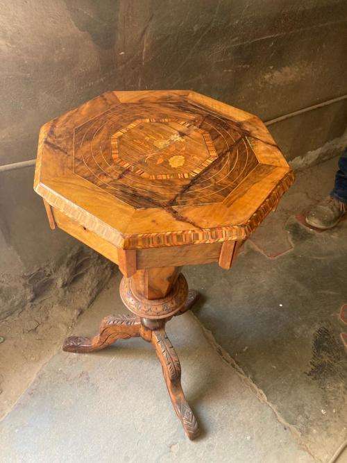 Beautiful Restored Burr Wallnut Worktable