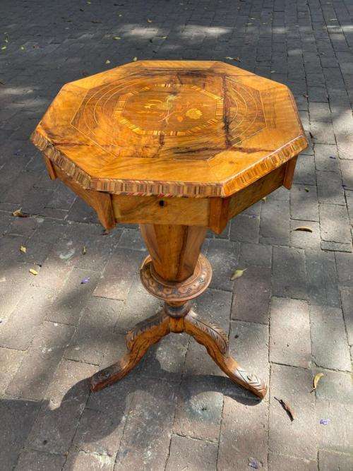 Beautiful Restored Burr Wallnut Worktable