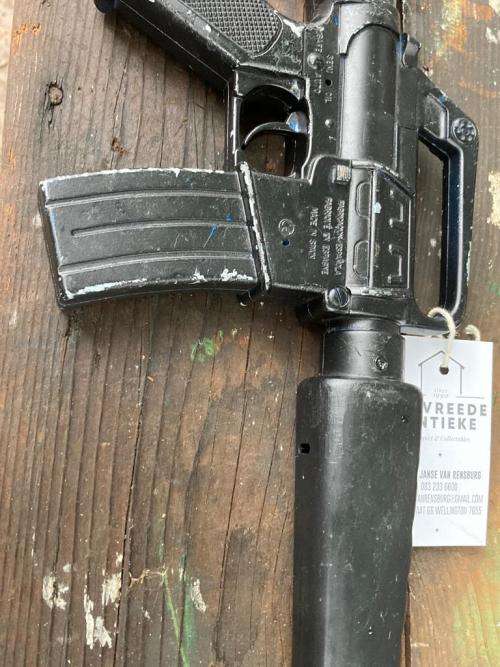 Vintage Metal Gonher Cap Rifle ( 171 cm )