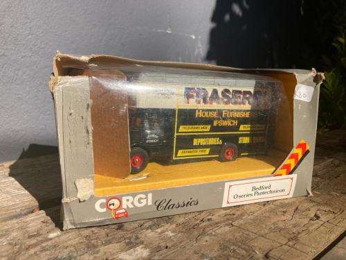 Corgi Frasers Truck ( 15 x 7 cm )