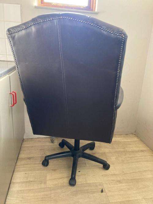 Vintage Leather Swivel Office Chair
