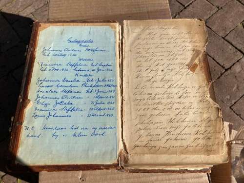 State Bijbel plus English Bible and Two Psalm en Gezange Books