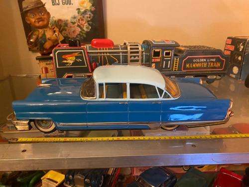 Large Japanese Tinplate Car ( 45 cm )