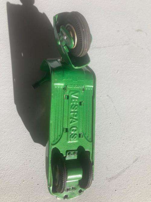 Japanese Tinplate Vespa ( 22 cm )
