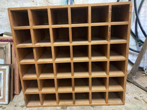 Vintage Oregan Pigeonhole Cabinet ( 78 x 76 x 32 cm )