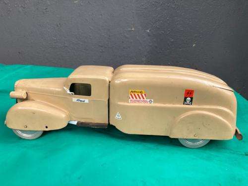 Tinplate American Truck ( 44 cm )