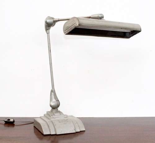Beautiful Original Art Deco Desk Lamp circa 1940s , Chicago , America ( 90 x 48 x 45 cm )