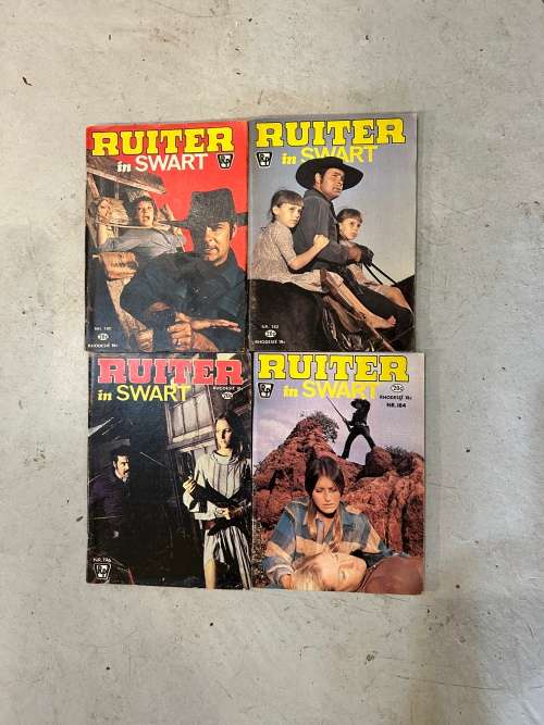 Photobooks: Collection of 4 Ruiter in Swart