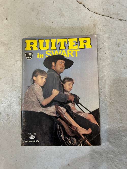 Photobooks: Collection of 4 Ruiter in Swart