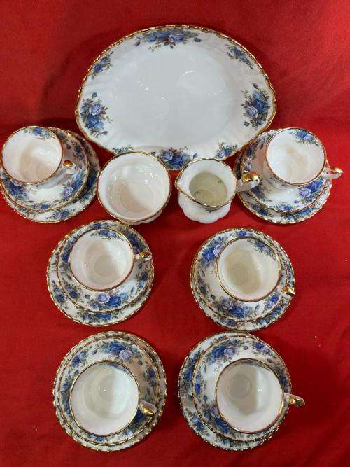 Royal Albert Moonlight Rose 21 pc Teaset in good condition