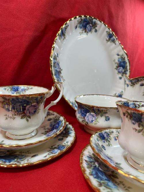 Royal Albert Moonlight Rose 21 pc Teaset in good condition