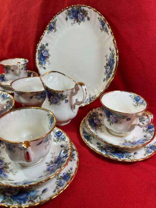 Royal Albert Moonlight Rose 21 pc Teaset in good condition
