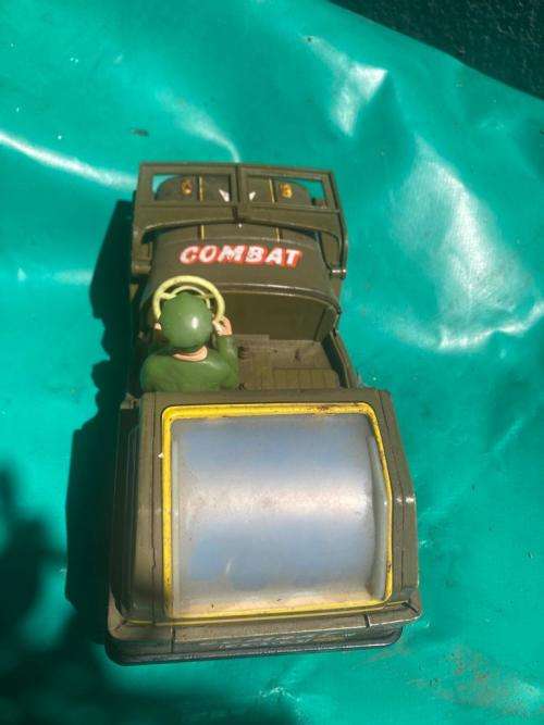 Japanese Tinplate Battery Operated Jeep ( 25 cm )
