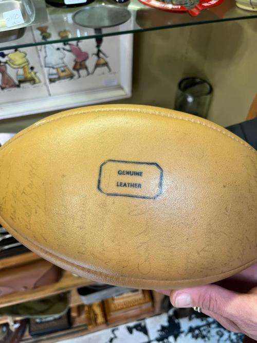Rugby Ball : Genuine Leater Winner Ball
