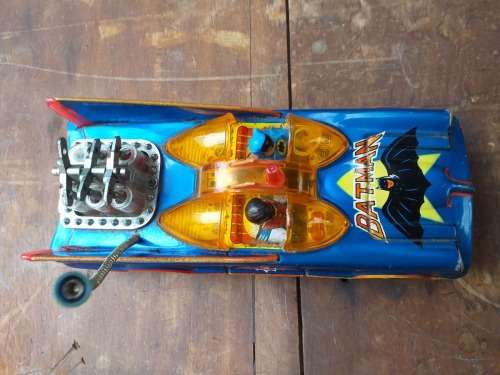 Rare Taiwanese Tinplate Batmobile ( 25 cm )