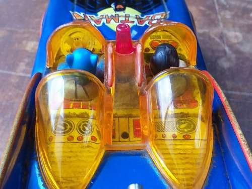 Rare Taiwanese Tinplate Batmobile ( 25 cm )
