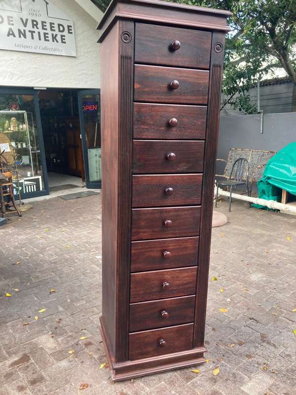 Mahogany 10 Drawer Tallboy ( 197 x 50 x 58 cm )