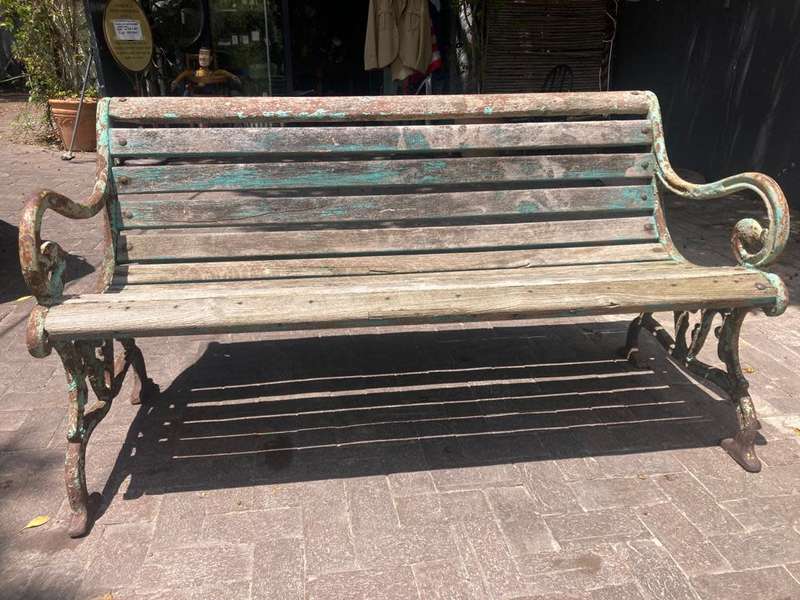 Beautiful Original Victorian Cast Iron Garden Bench ( 157 x 82 x 67 cm )