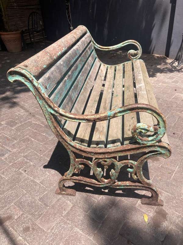Beautiful Original Victorian Cast Iron Garden Bench ( 157 x 82 x 67 cm )