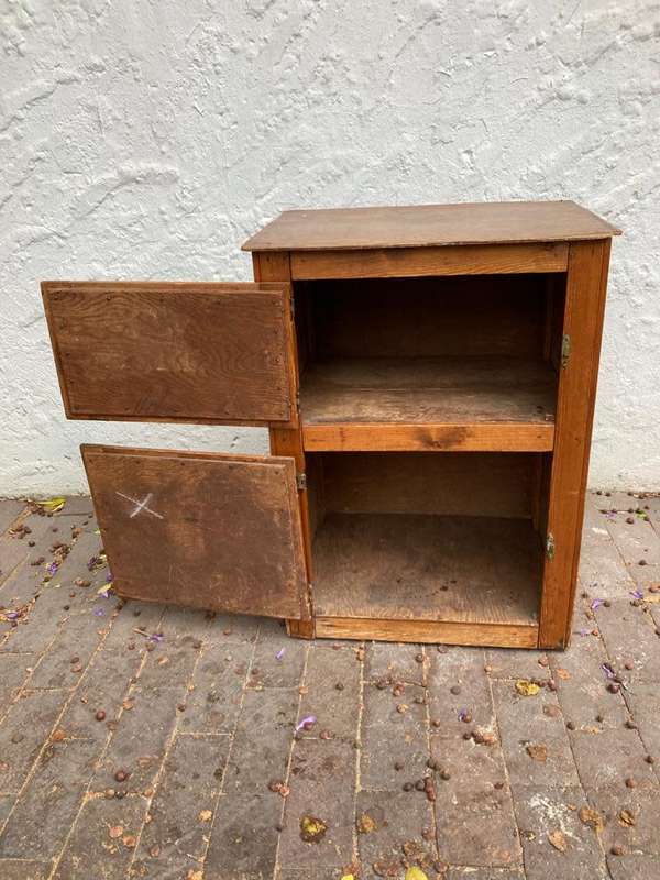 Converted Oregan Icebox ( 57 x 43 x 77 cm )