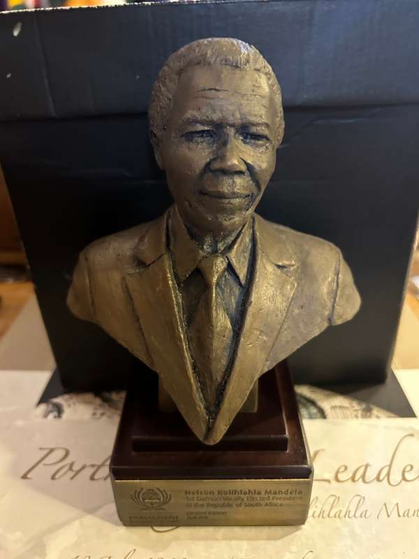 Nelson Mandela: Book plus Bronzed Bust by B Jackson ( 20 cm )