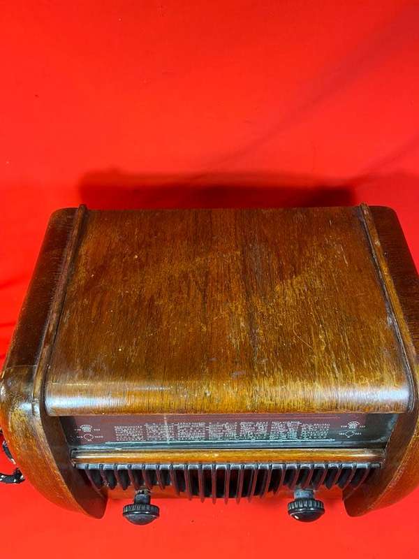 Vintage Orion 221 Radio , Hungary 1951 ( not working )