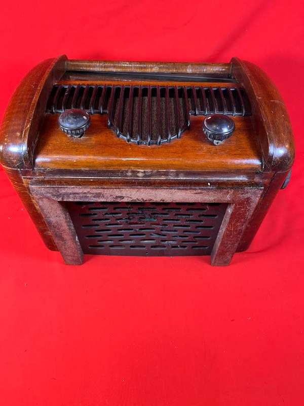 Vintage Orion 221 Radio , Hungary 1951 ( not working )