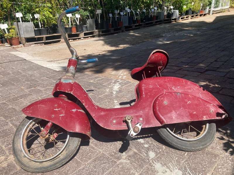 Super Rare Mobo Pedal Scooter circa 1950