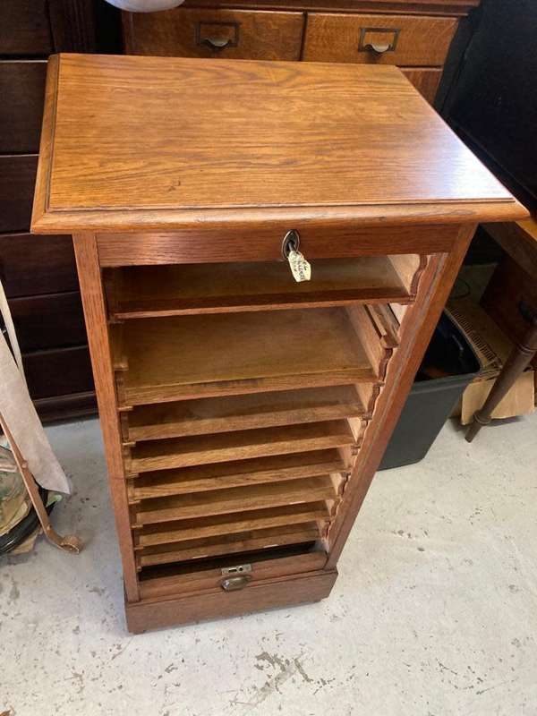 Vintage Oak Rolldoor Filing Cabinet ( 113 x 52 x 41 cm )