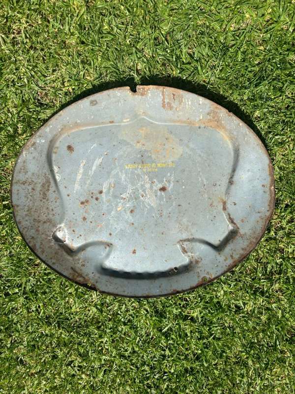 Original Enamel Canada Dry Button Sign ( 49 x 40 cm )