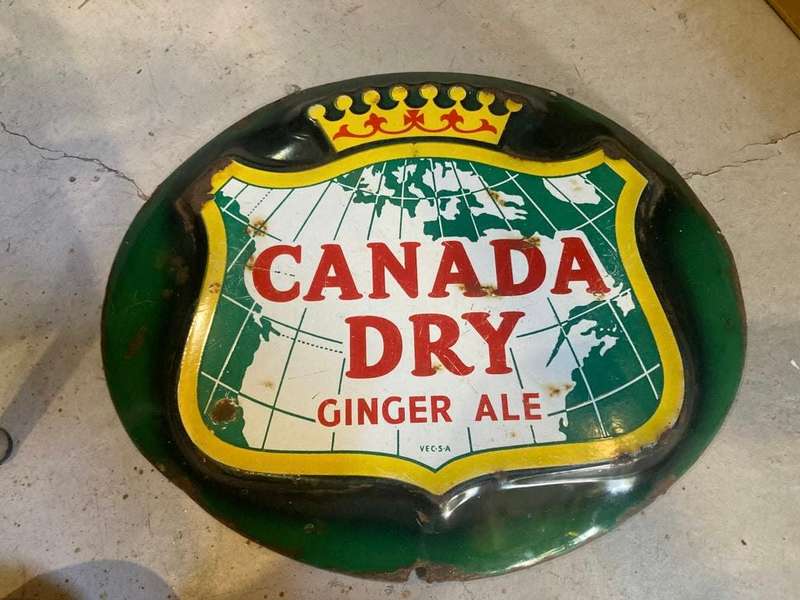 Original Enamel Canada Dry Button Sign ( 49 x 40 cm )