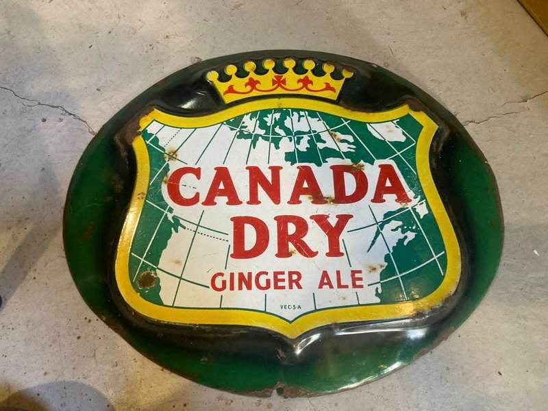 Original Enamel Canada Dry Button Sign ( 49 x 40 cm )