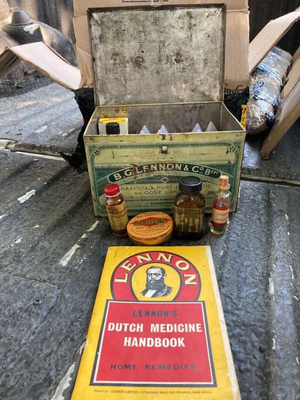 Lennon Medicine Tin with Bottles